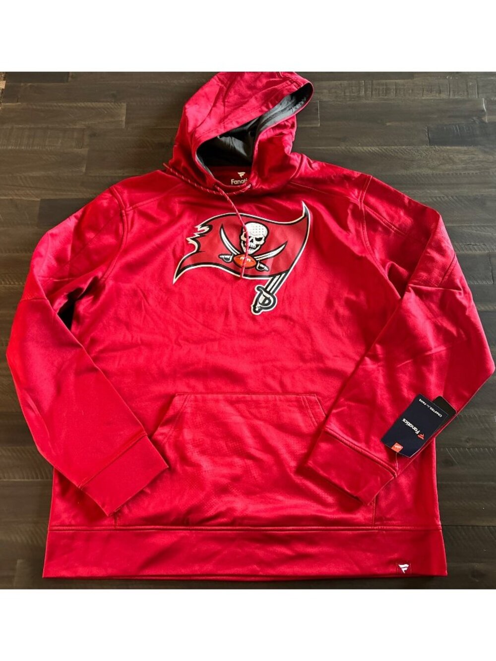 Tampa Bay Buccaneers Men’s NFL Shop Fanatics Red Hoodie NWT Size XL